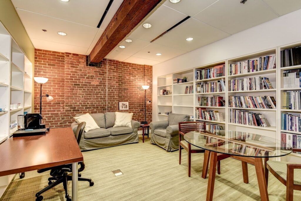 Carr Workplaces Georgetown - coworking space in Washington DC