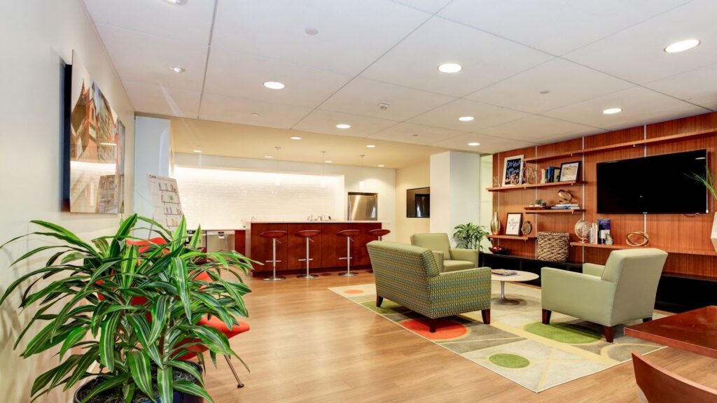 Carr Workplaces The Willard - coworking space in Washington DC