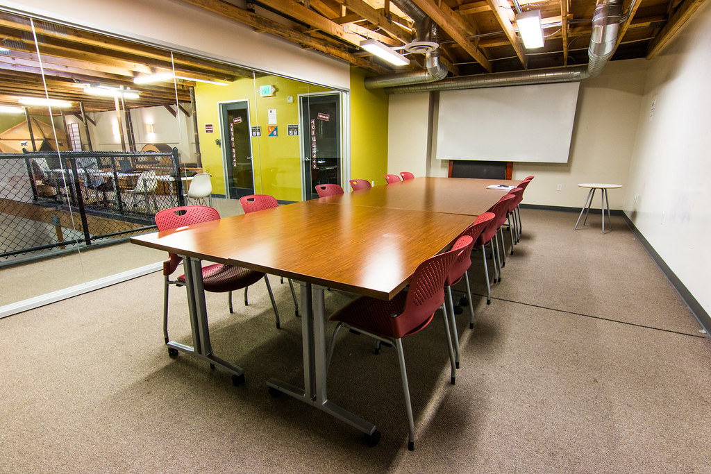 Oakstop 2323 Broadway - coworking space in Oakland California Oakstop 2323 Broadway - coworking space in Oakland California