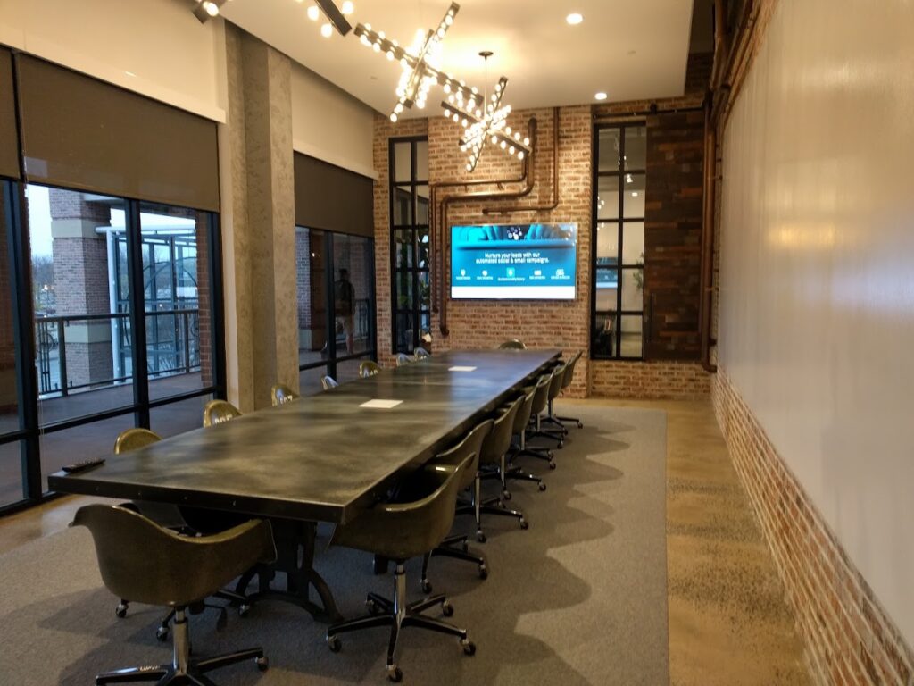 Roam Dunwoody - coworking space in Atlanta Georgia Roam Dunwoody - coworking space in Atlanta Georgia